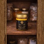 Βιολογικό Tαχίνι Oλικής με ωμό Mέλι και Mπαχαρικά - Image 3