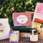 2 ΜΙΚΡΟ GIFT BOX ΜΕ ΑΡΩΜΑ ΚΟΜΟΤΗΝΗΣ